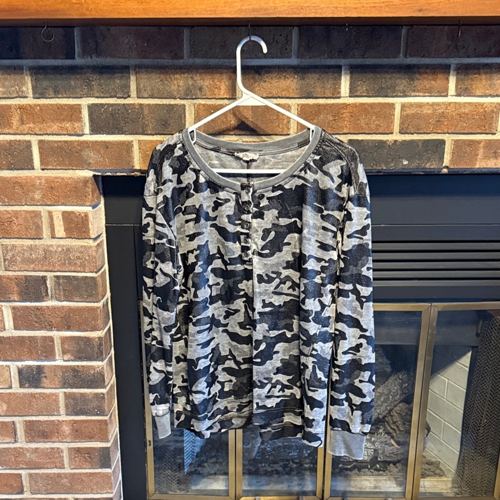 Jane and Delancey Gray Camouflaged Top